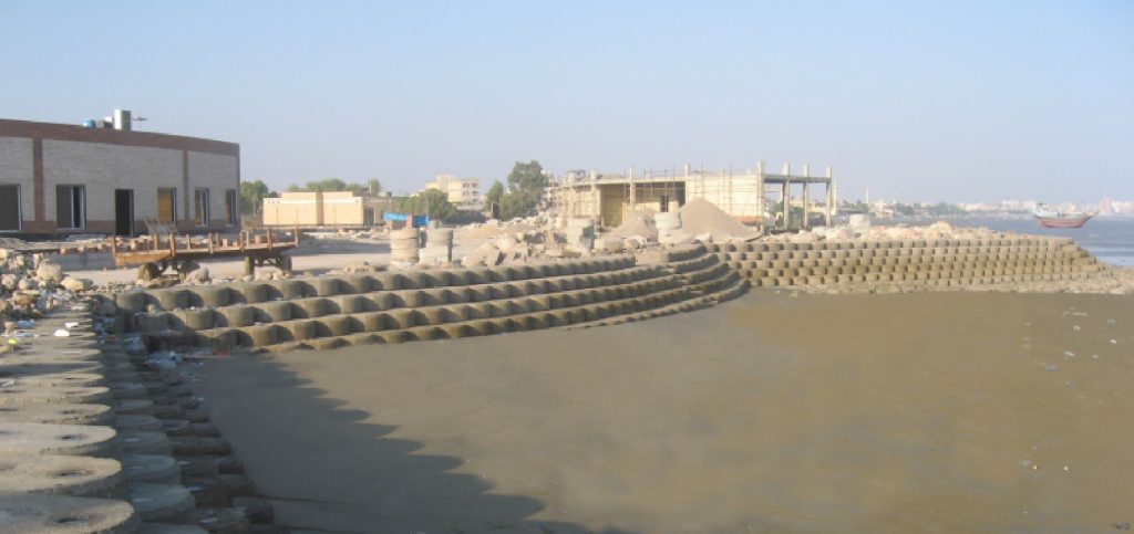 مطالعات مرحله اول و دوم بخش دریایی پلاژ بانوان بندرعباس